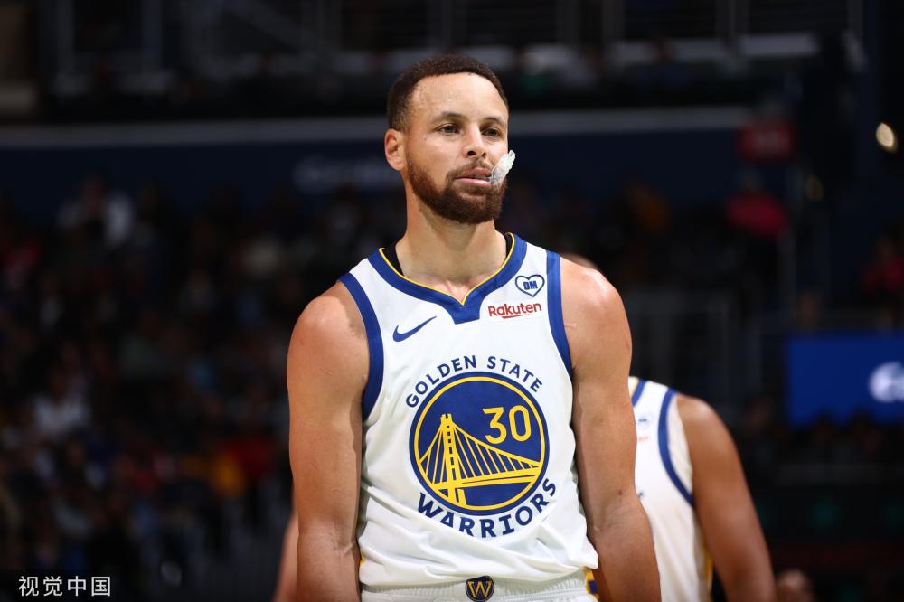 肖国栋打出 肖国栋打出