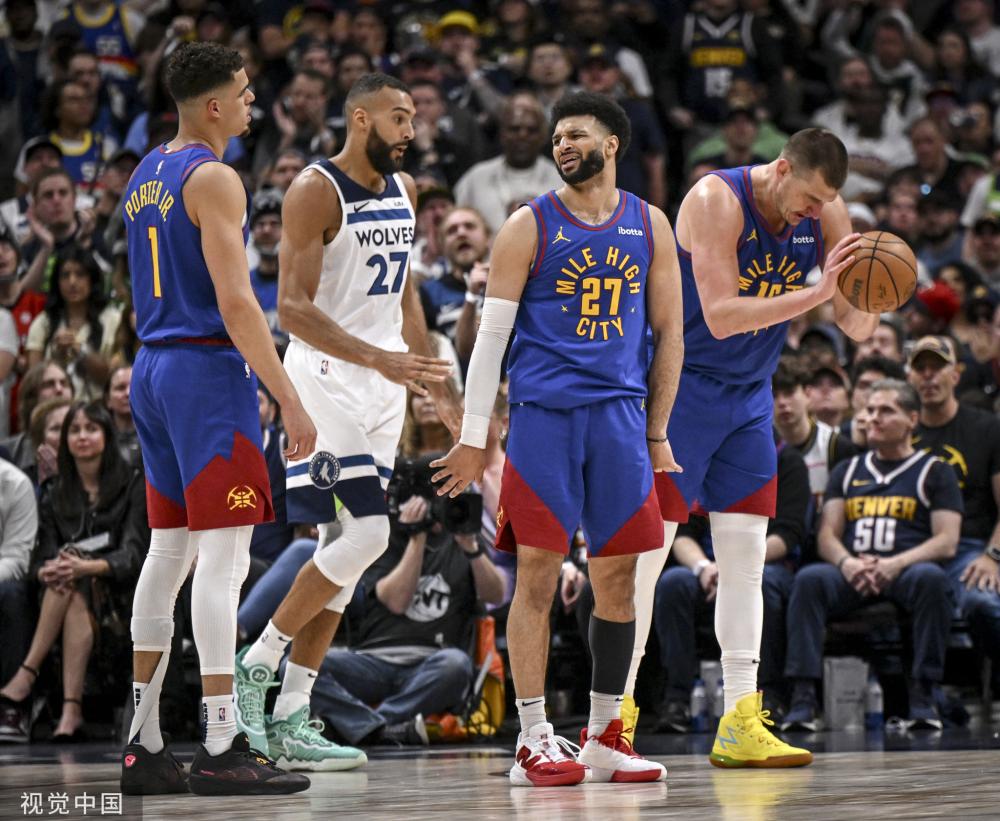 面对对手的 面对对手的