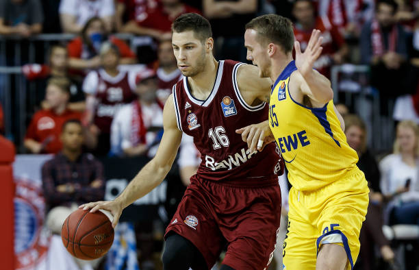 令对手寸步 令对手寸步