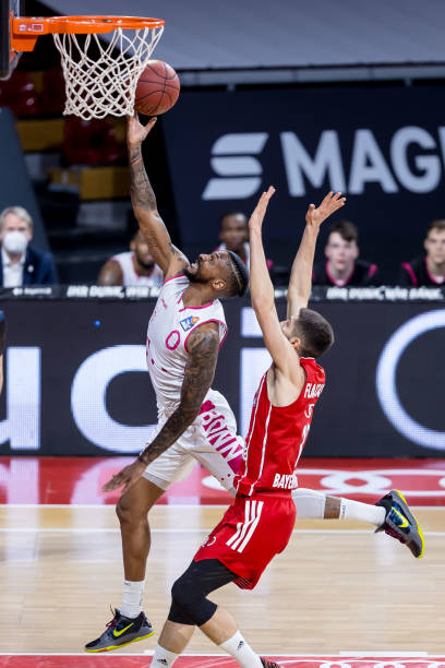 随着赛季的 随着赛季的