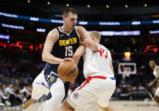 0岁出头的 0岁出头的