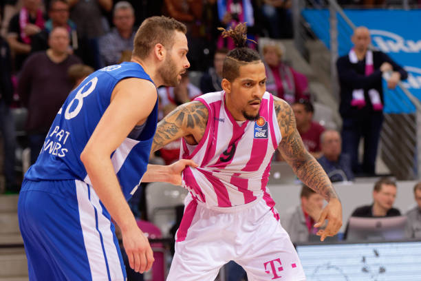 他们需要更 他们需要更