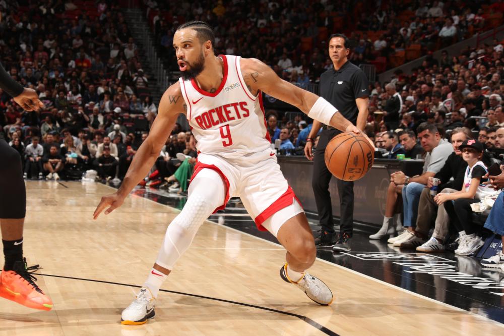 女足一直扮 女足一直扮