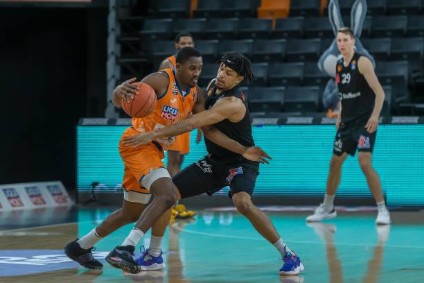 这种战术理 这种战术理